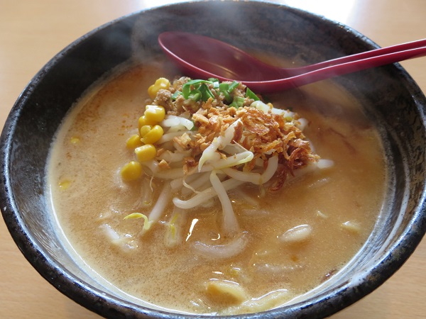 蔵出し味噌麺場 喜久屋の北海道味噌らーめん（ハーフ）の近影画像。