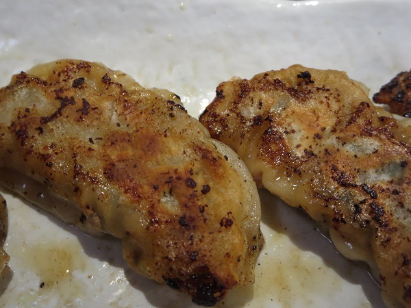くうろんの五目あんかけ焼きそばの近影画像。