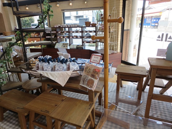お菓子工房バニーユの店内の様子。