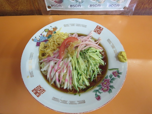 中華 コナンの冷やし中華の全体画像。