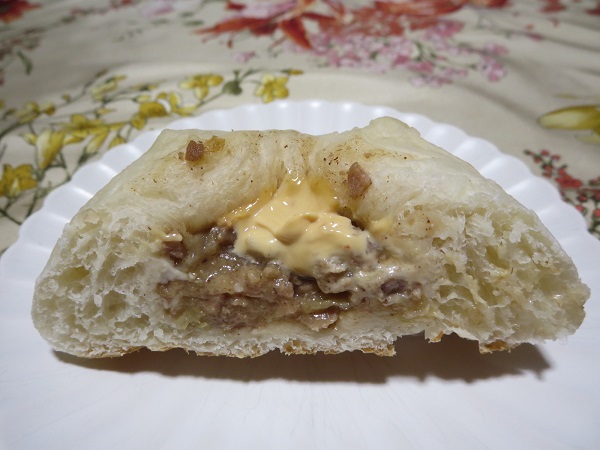 ル ベンケイのどすこい豚まんの断面の近影画像。