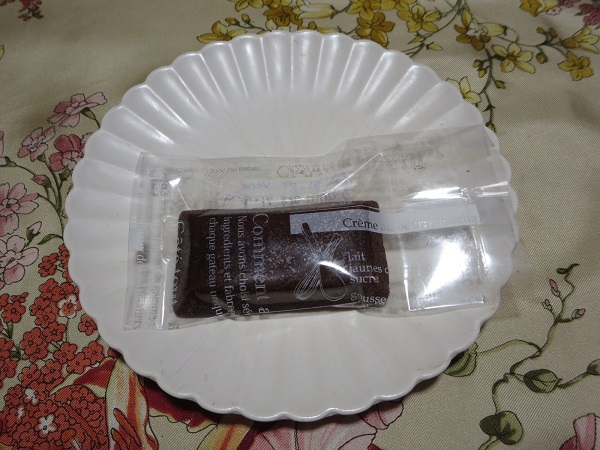 パステル・デ・ベネのフィナンシェチョコレートの全体画像。