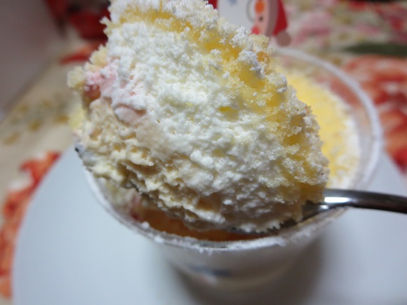 ミズノヤのクリスマスレアチーズの断面図の近影