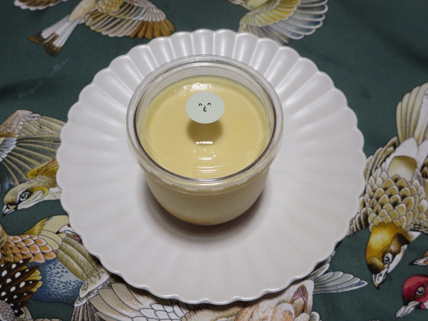 ケーキハウス 赤とんぼの赤とんぼプリンの全体画像。