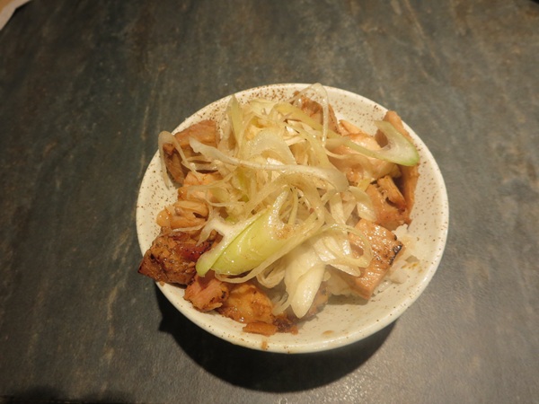 宮元製麺のチャーシュー丼の全体画像。