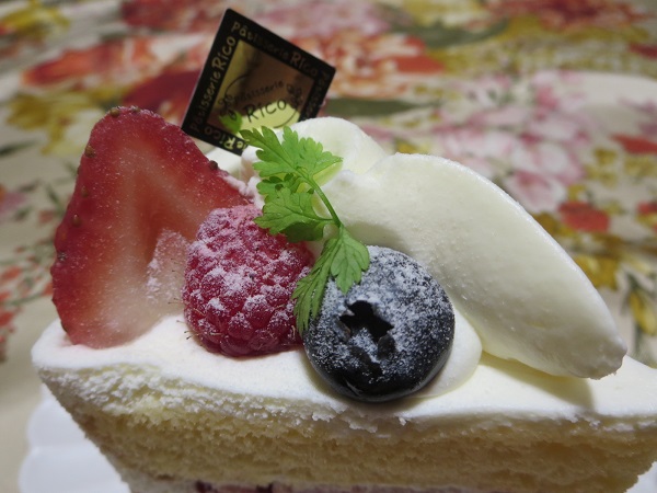 パティスリー RICOのふわふわショートケーキの近影画像。