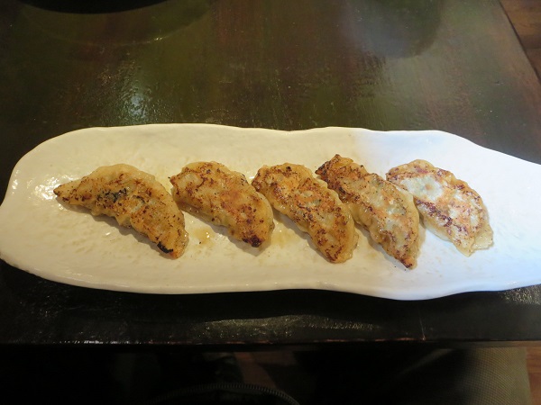 くうろん（くうろん焼き餃子）