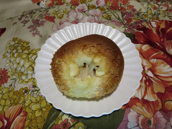 モンマルトルのツナサラダの全体画像。
