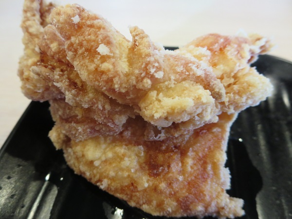 味噌屋蔵之介のでっからあげの別角度からの近影画像。