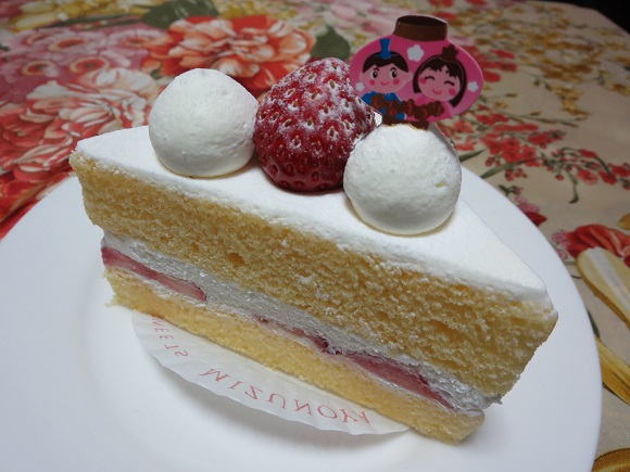 ミズノヤの苺のショートケーキの近影