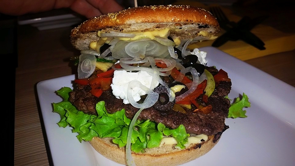 Burger Test 2015, #6 Meat in Bun in der Kapuziner Straße ...