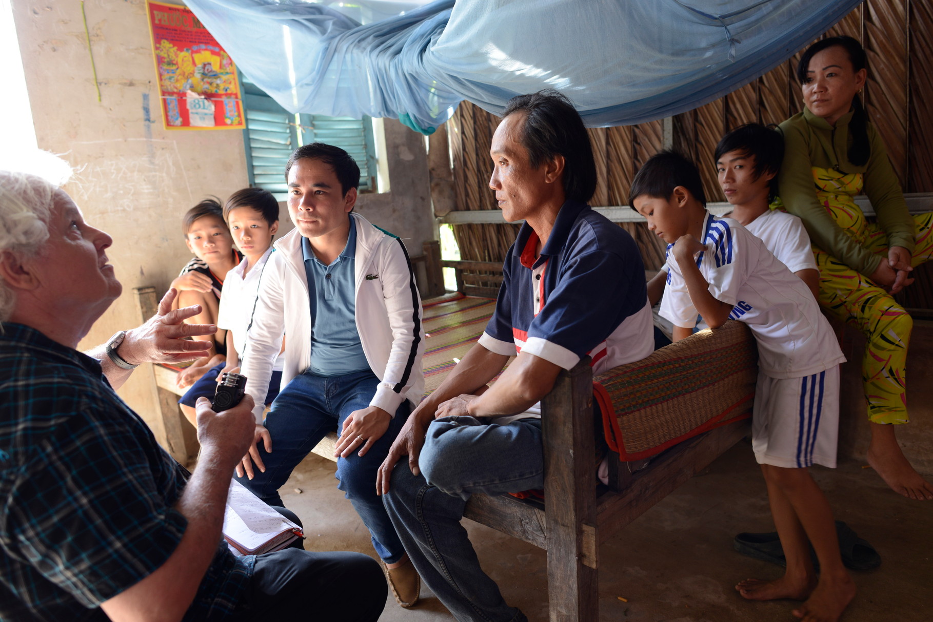 Interviews in  am Giang Dong, Vietnam  © Roland Schmid