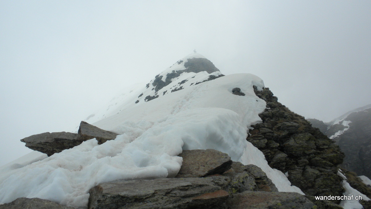 auf der Anticima (Vorgipfel) vom Monte Legnone