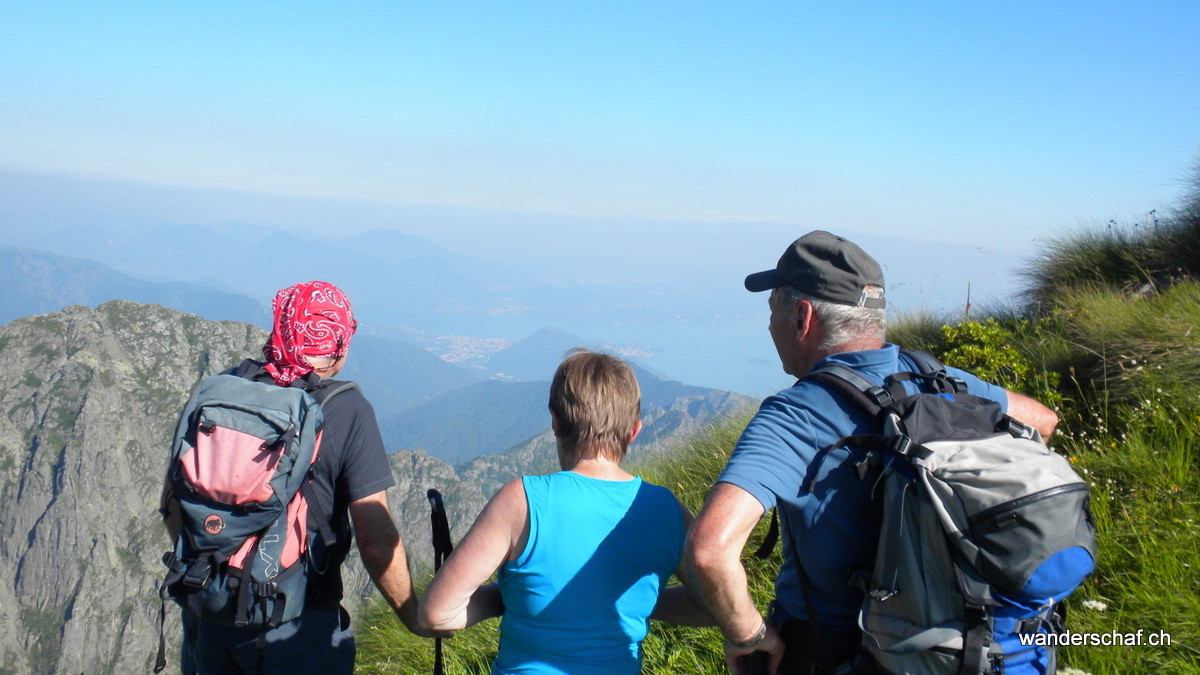 Blick nach Verbania (Lago Maggiore)