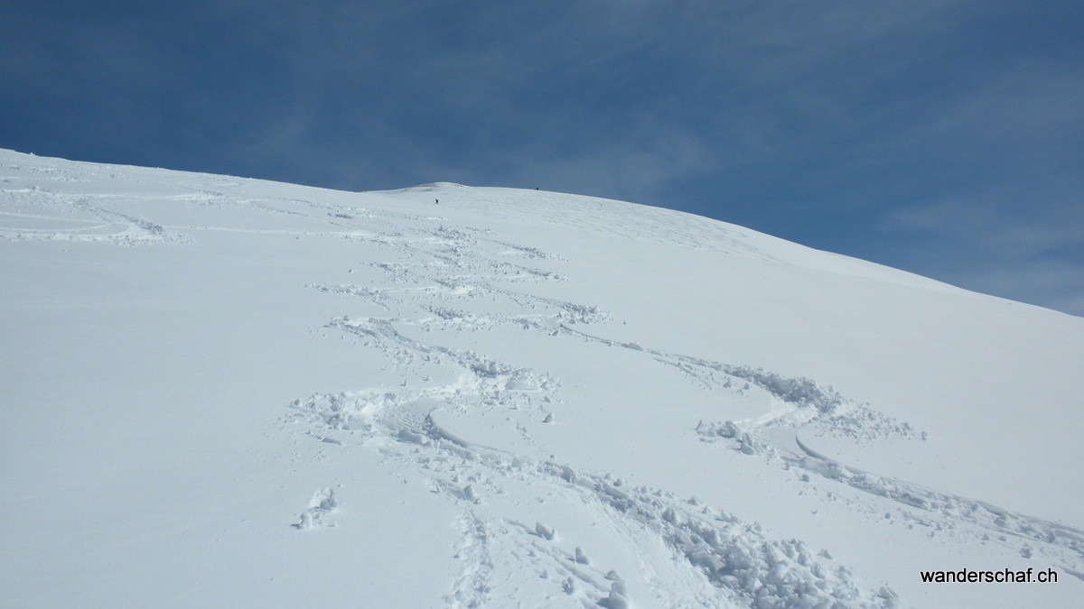 erstaunlich guter Schnee in der Abfahrt