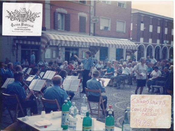 Fausto Ferrari Banda di Crevalcore concerto in piazza a Camposanto MO (1996)