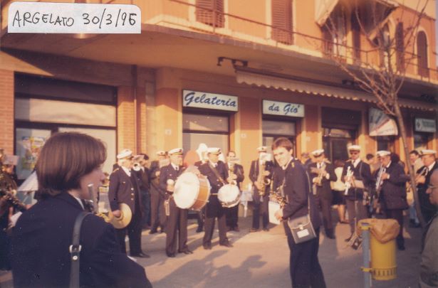 Fausto Ferrari Banda inaugurazione gelateria argelato 30 3 1996 