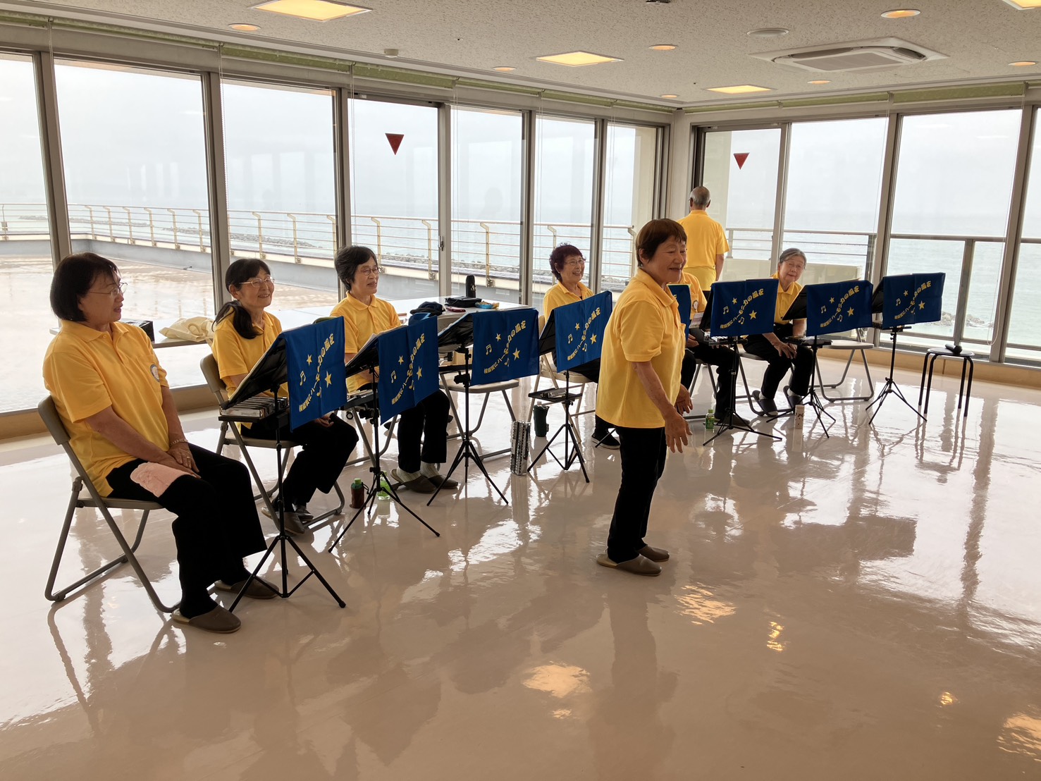 サニーステージ野比海岸でボランティア