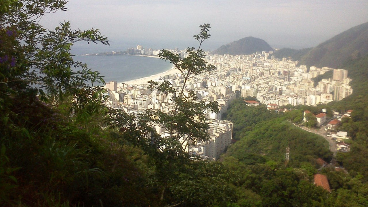 Copacabana e Vila Militar embaixo à direita