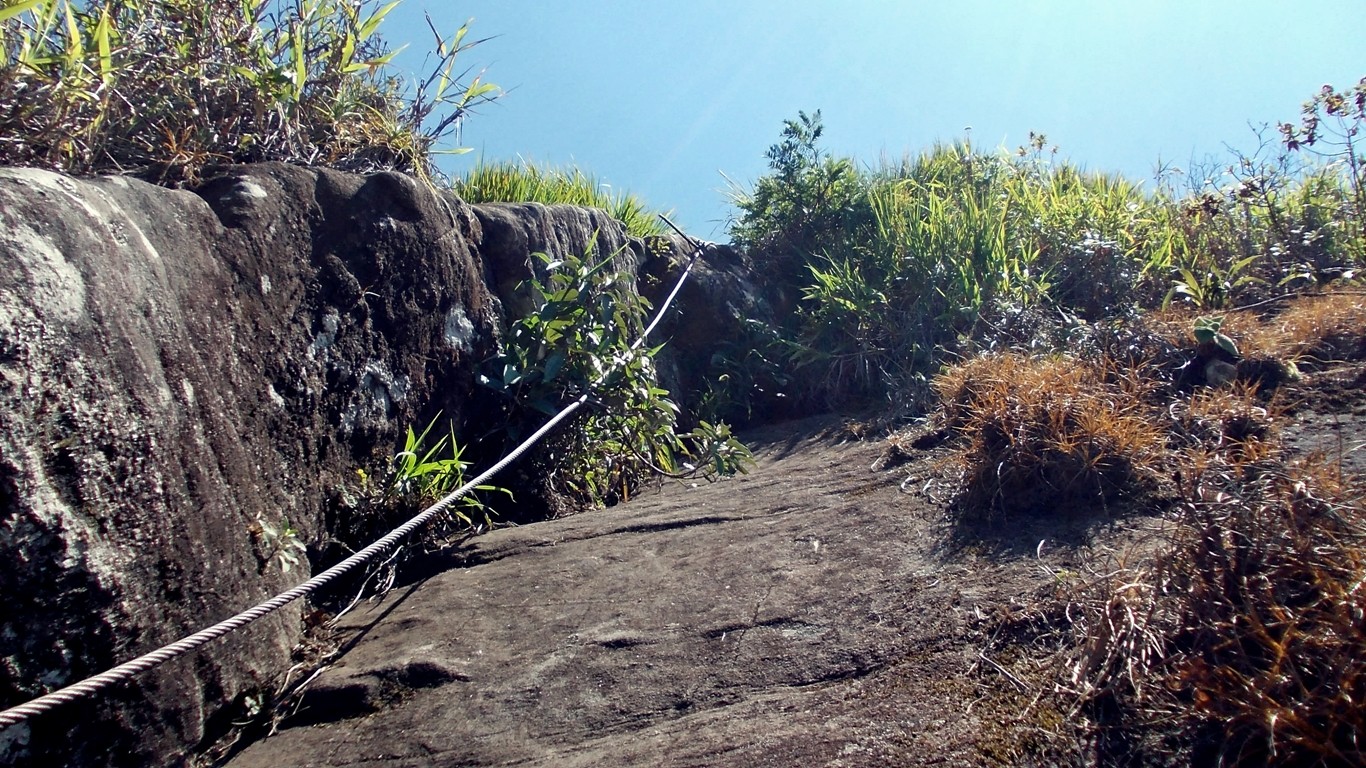 Primeiro cabo de aço