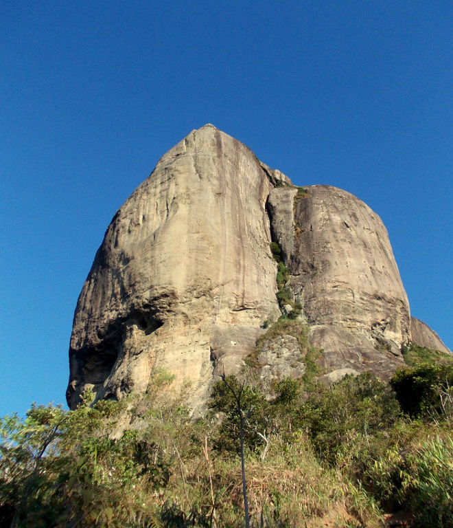 Caraca, ainda temos que subir tudo isso!