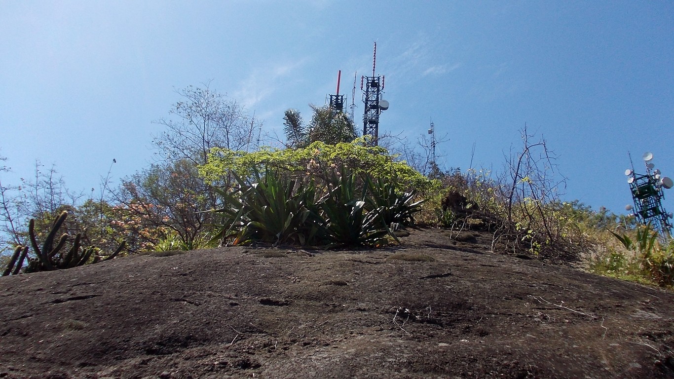 Antenas de celurares garantem boa renda para a paróquia