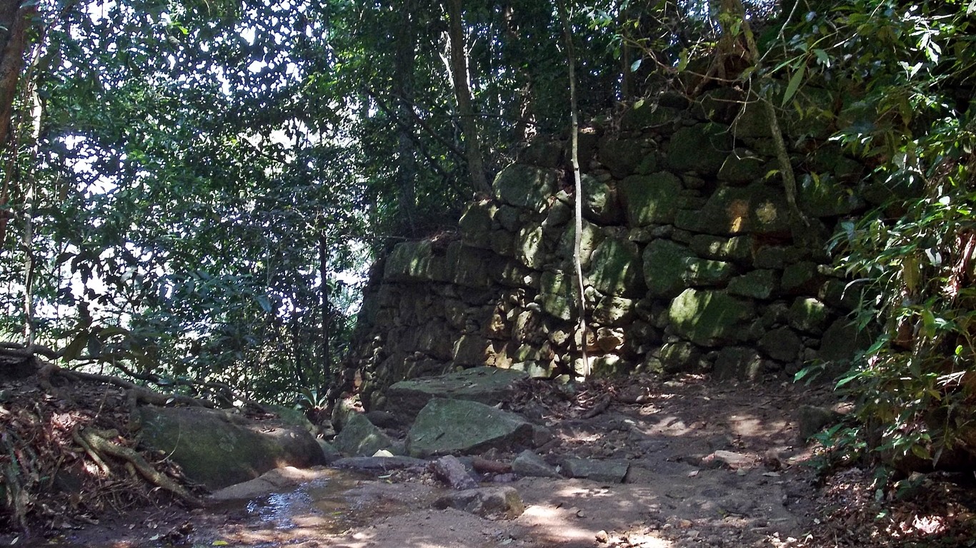 A história se faz presente nas ruínas