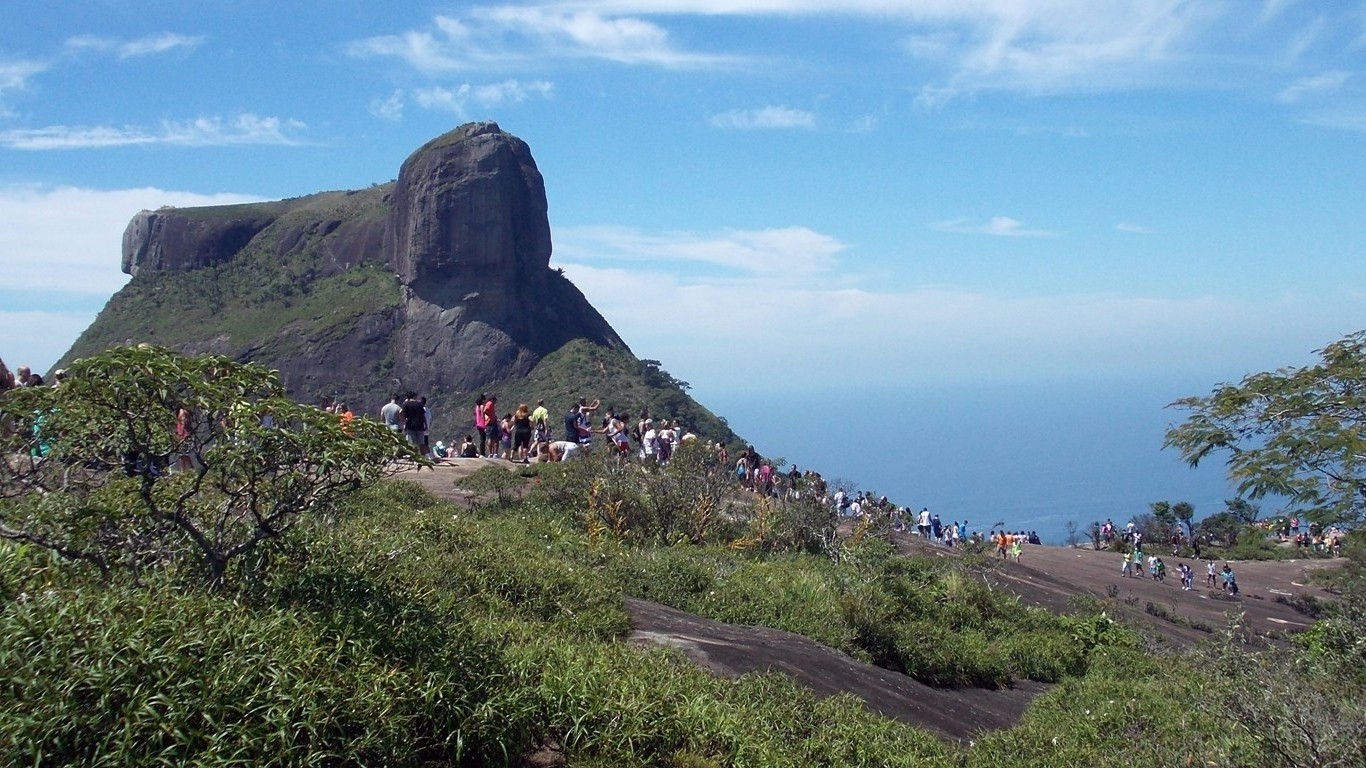Nesta 2ª visita à Pedra, testemunhamos o grande aumento de visitantes 