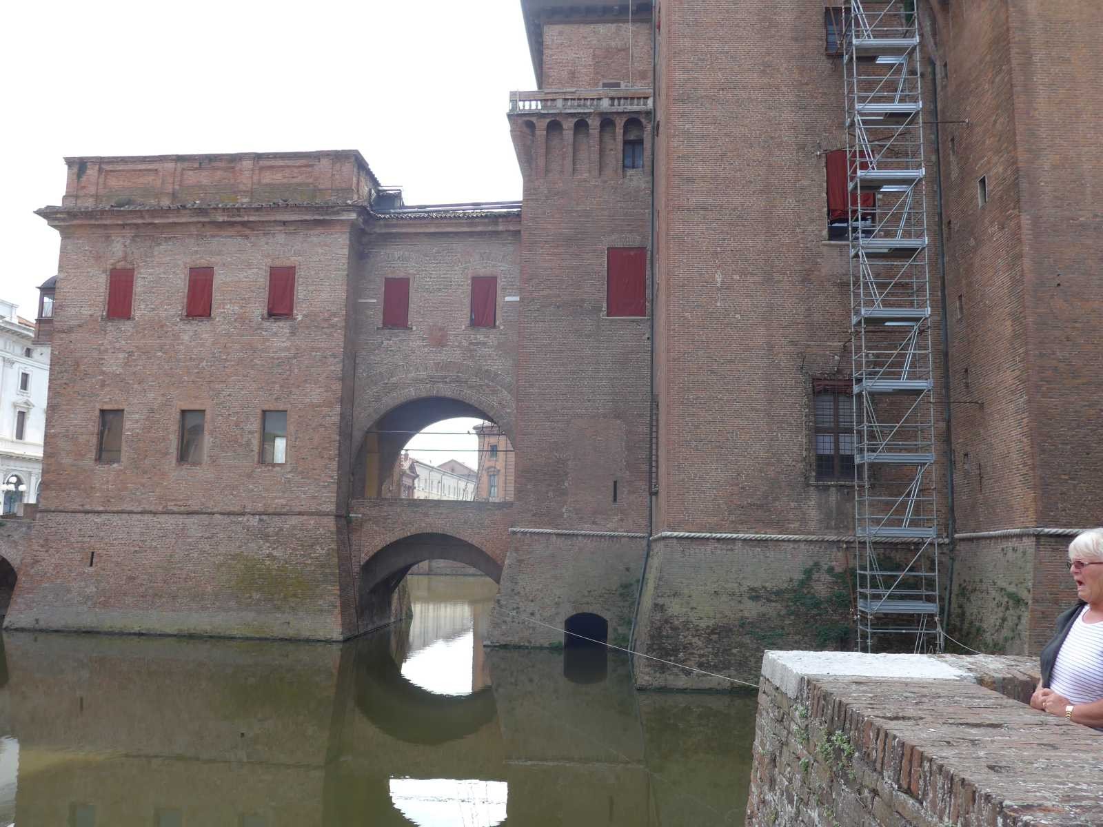 Ferrara, Wasserschloß