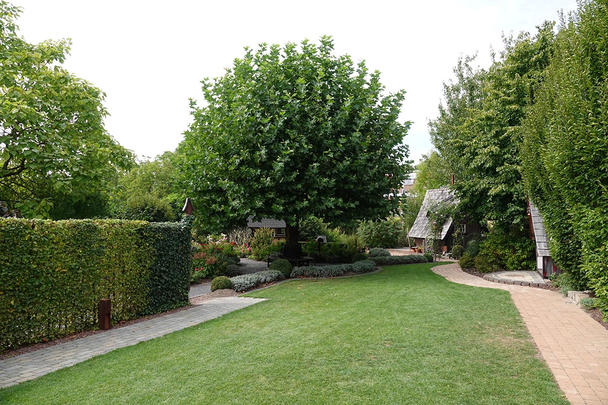 Grünpflege Holzweiler Garten und Landschaftsbau GmbH Bielefeld