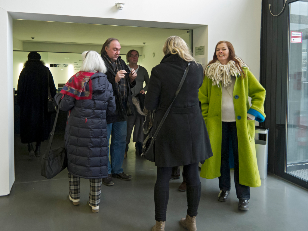 Treffpunkt im Foyer der Kunsthalle Düsseldorf