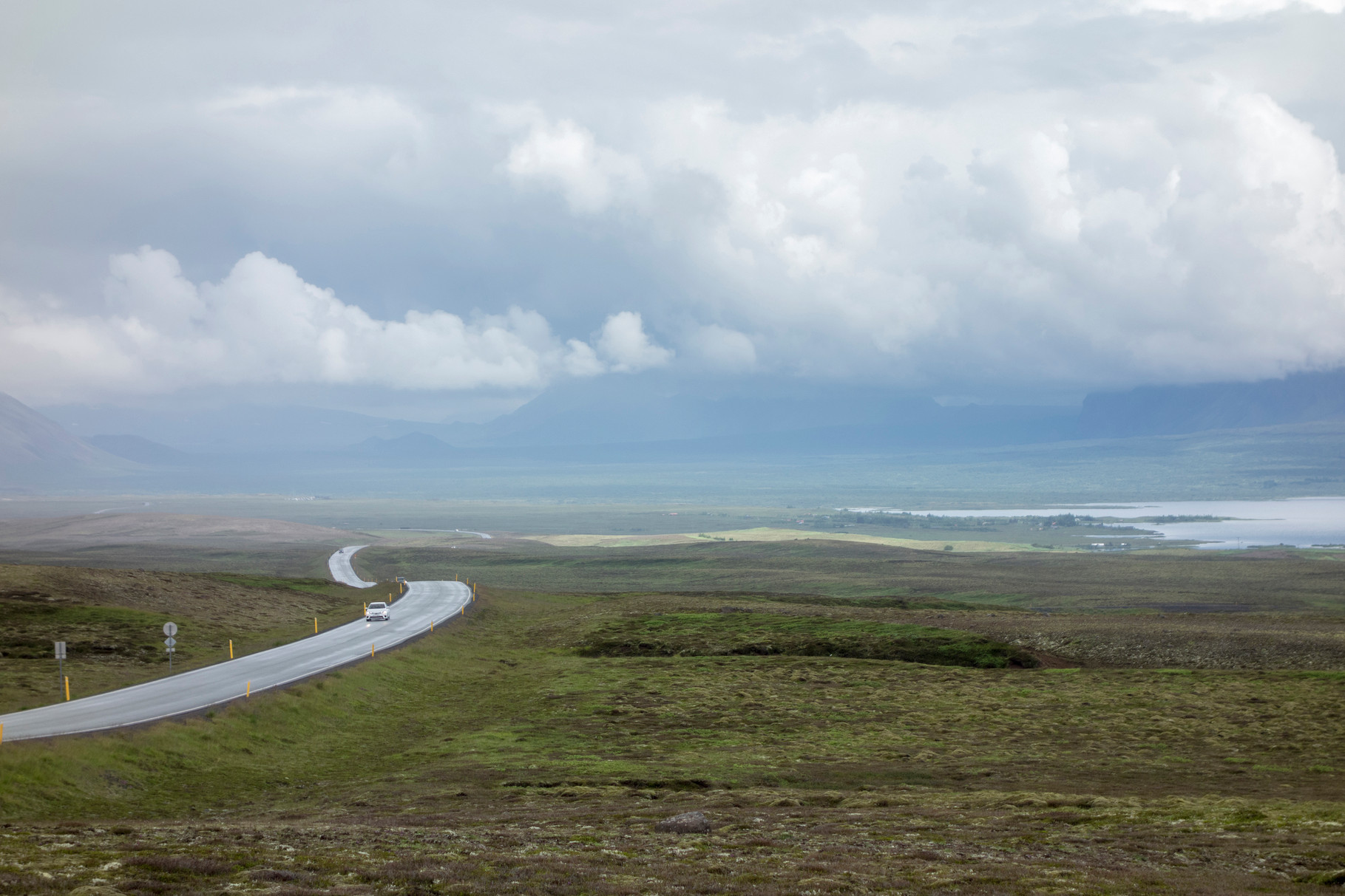 Straße zum Þingvellir-Nationalpark