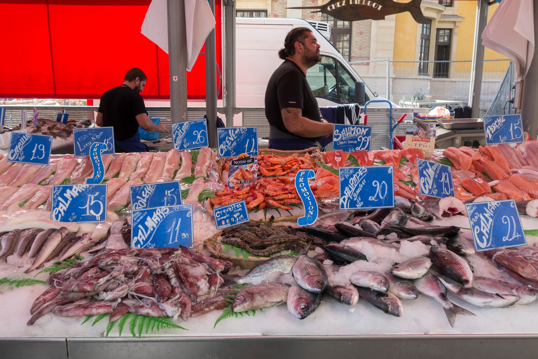 Fischmarkt am Place du Général de Gaulle