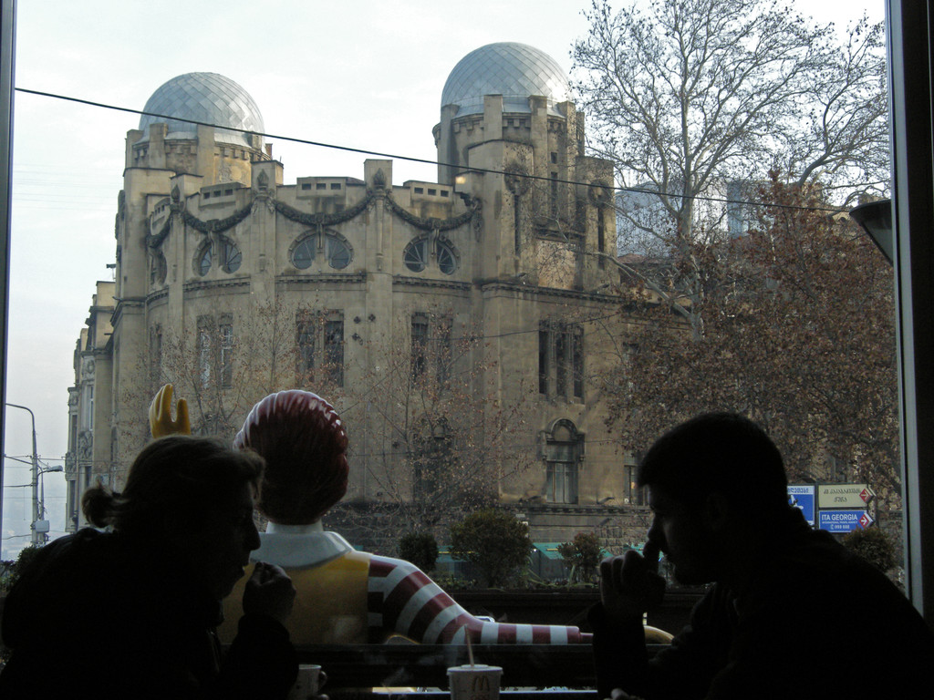 Blick aus dem McDonalds am Rustaveli-Platz