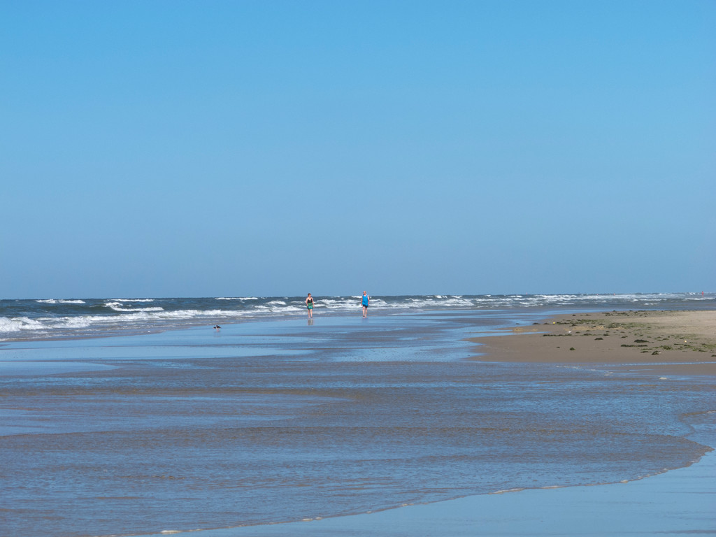 Strand abseits der Promenade