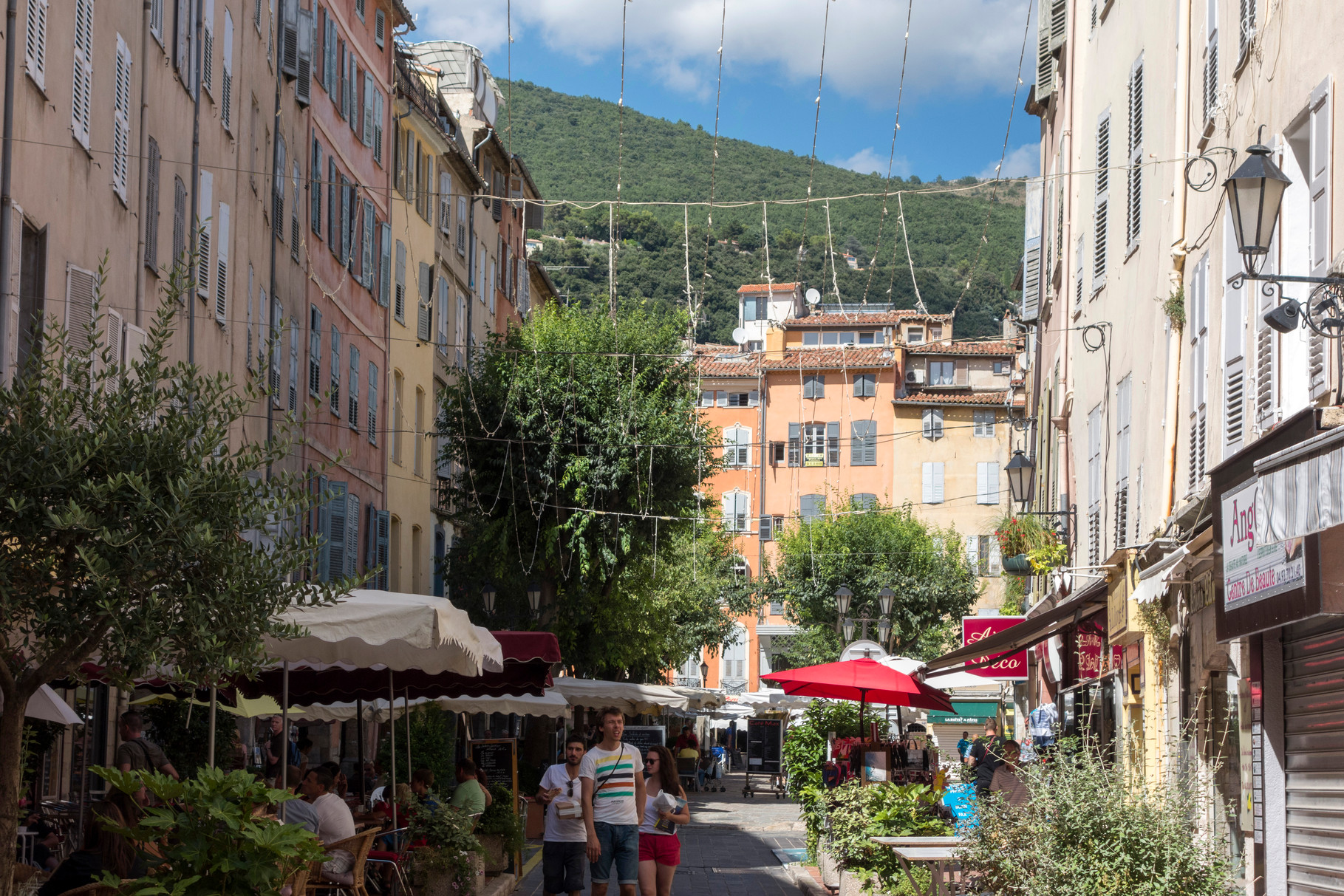 Altstadt von Grasse, Place aux Aires