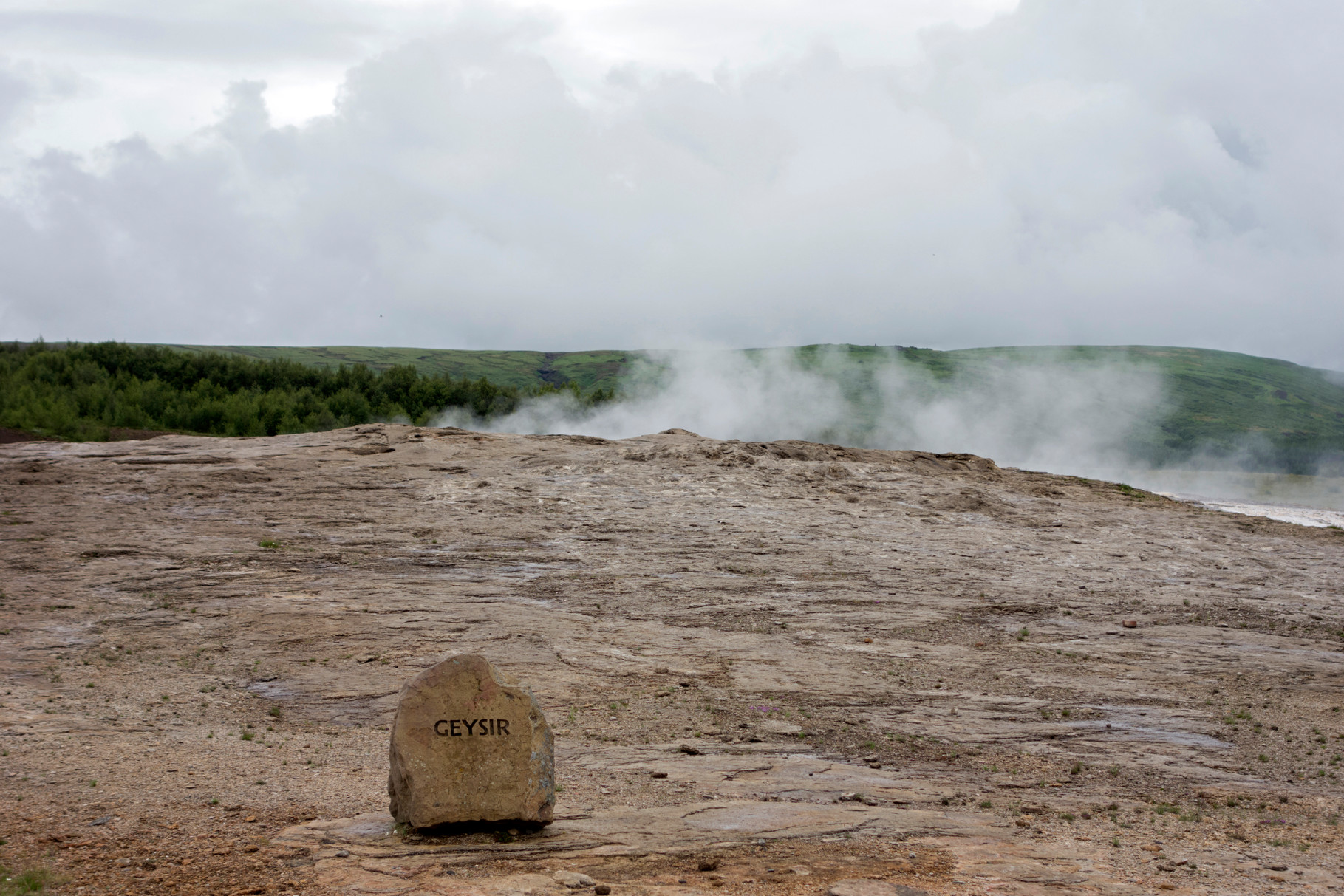 Der Stóri-Geysir ist seit 1915 nicht mehr aktiv, seine Fontäne erreichte eine Höhe von 70m