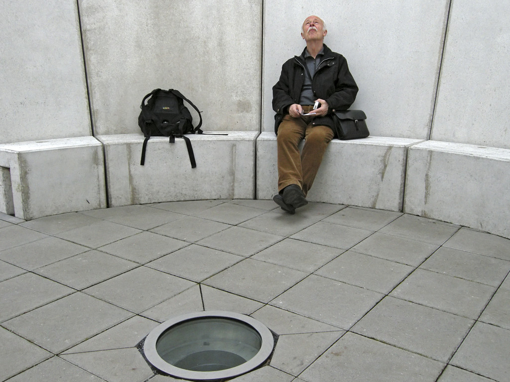 James Turrell: Third Breath, 2005 im oberen Teil der Installation