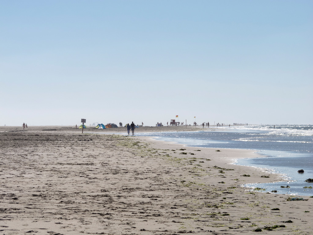 Strand abseits der Promenade