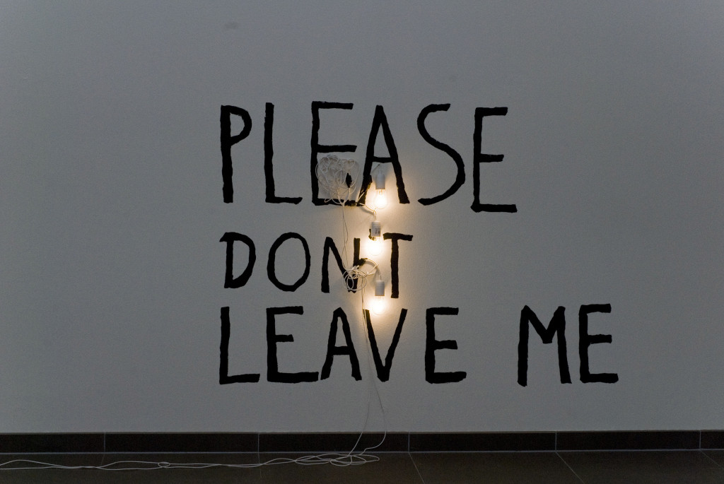 In den Räumen eines Beerdigungsunternehmens: Bas Jan Ader, "Please Don´t Leave Me" (1969)