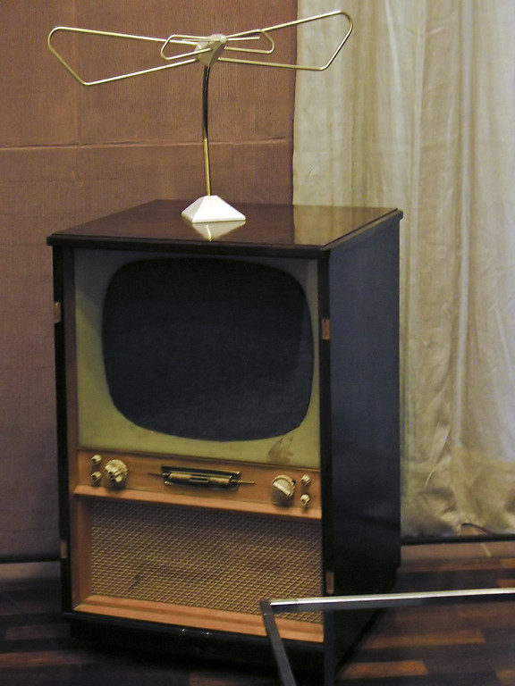 Filz-TV-Gerät, Joseph Beuys, 1968