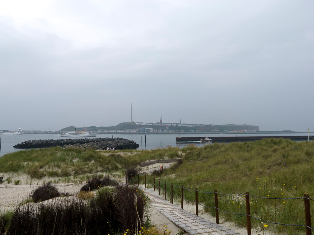 Hauptinsel Helgoland von der Düne gesehen