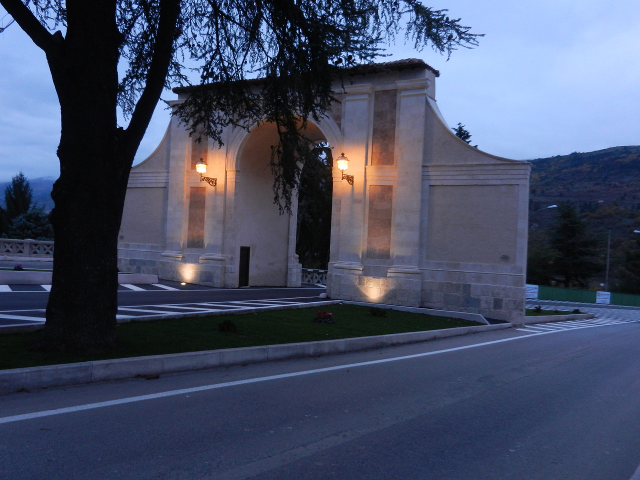 L'aquila - Porta Napoli, Novembre 2012, dopo il restauro.