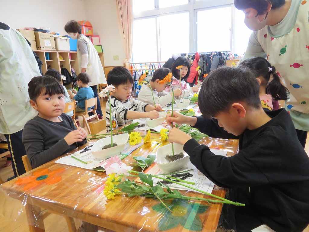 パワー全開！　花も笑顔も