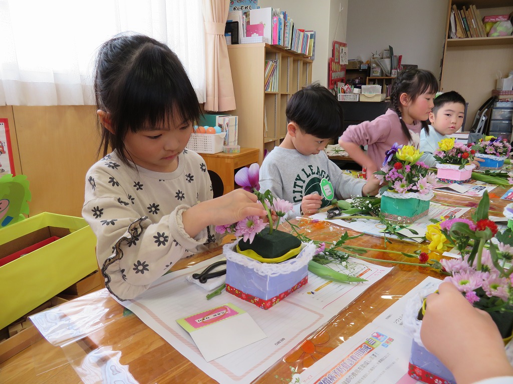 晴れやかな笑顔といけばな