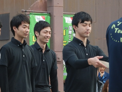 優勝の栄冠に輝いたのは・・・岩手銀行の「あいびーわんこちゃんず」。94周という記録を残しました。