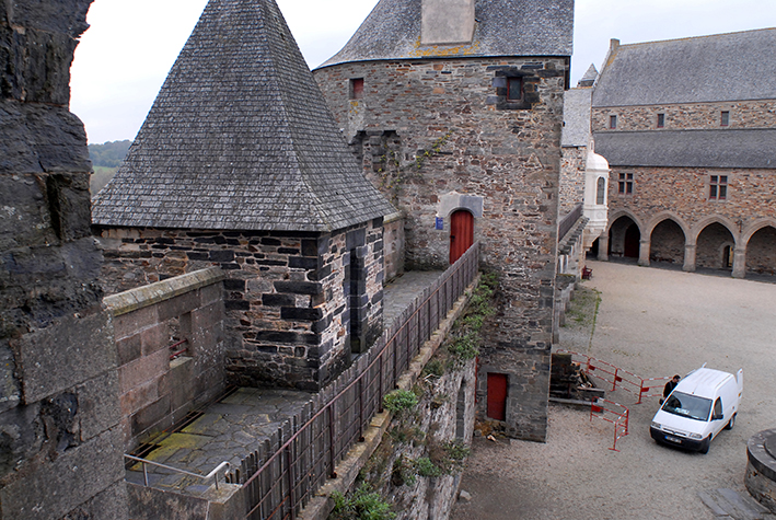 Accès au rempart ouest