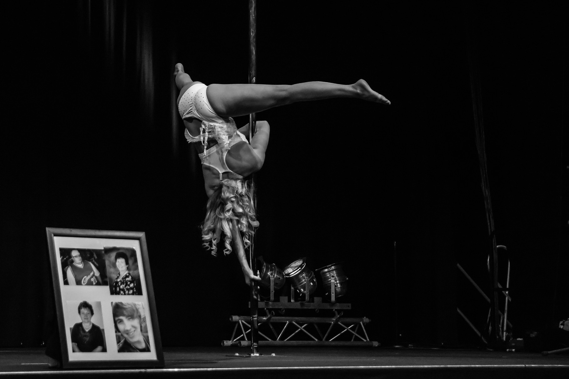 Zero Gravity Pole & Fitness Zero Gravity Pole & Fitness