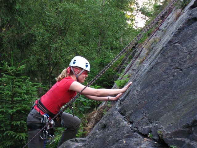 Mittwochstraining am Wendelstein Grünbach - Blinde Kuh Spiel für mehr Trittgefühl (Foto:W.Roth)