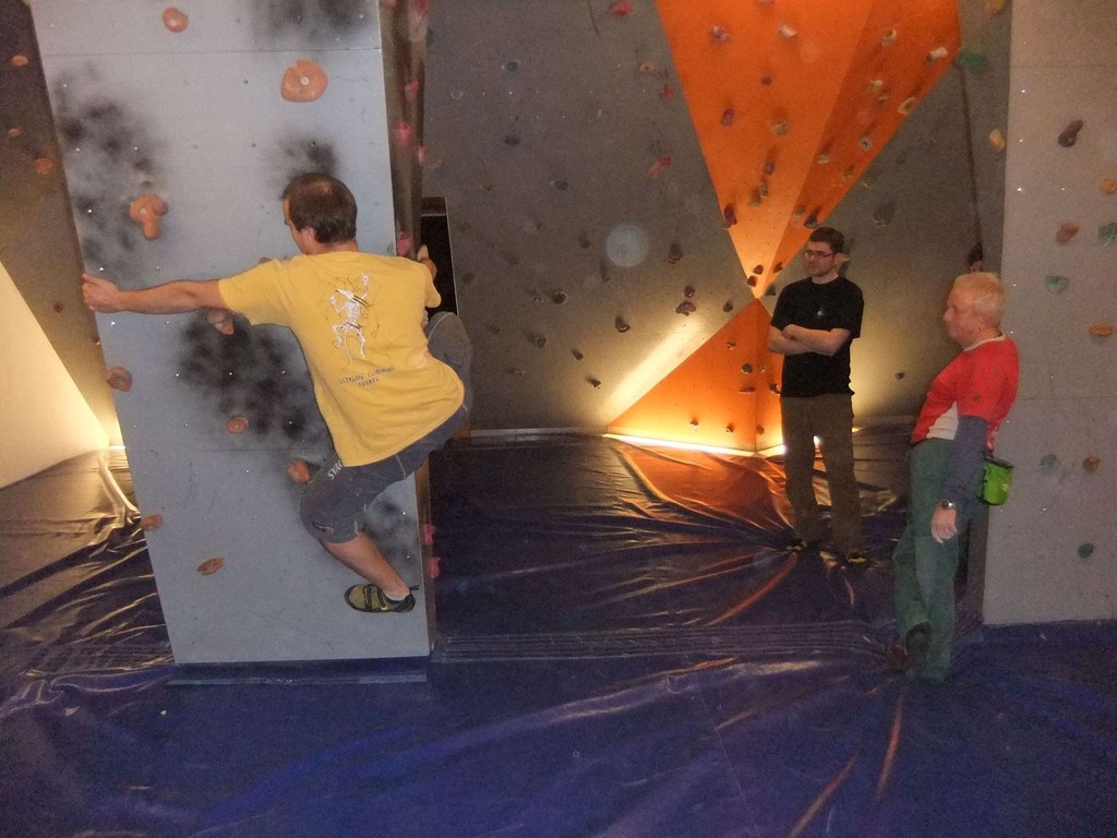 Mittwochstraining im Boulderboden Waldpark Grünheide